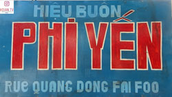 Biển hiệu xưa hội an 