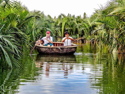 Trải nghiệm độc lạ tại khu du lịch Ao Xanh Hội An 